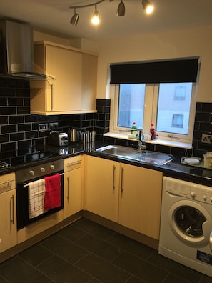 Standard Apartment, 2 Bedrooms | Private kitchen