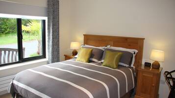 Deluxe Room (Copse) | Egyptian cotton sheets, premium bedding, individually decorated, desk