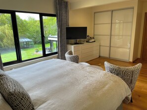 View from room - White Lodge B&B (Lewes)