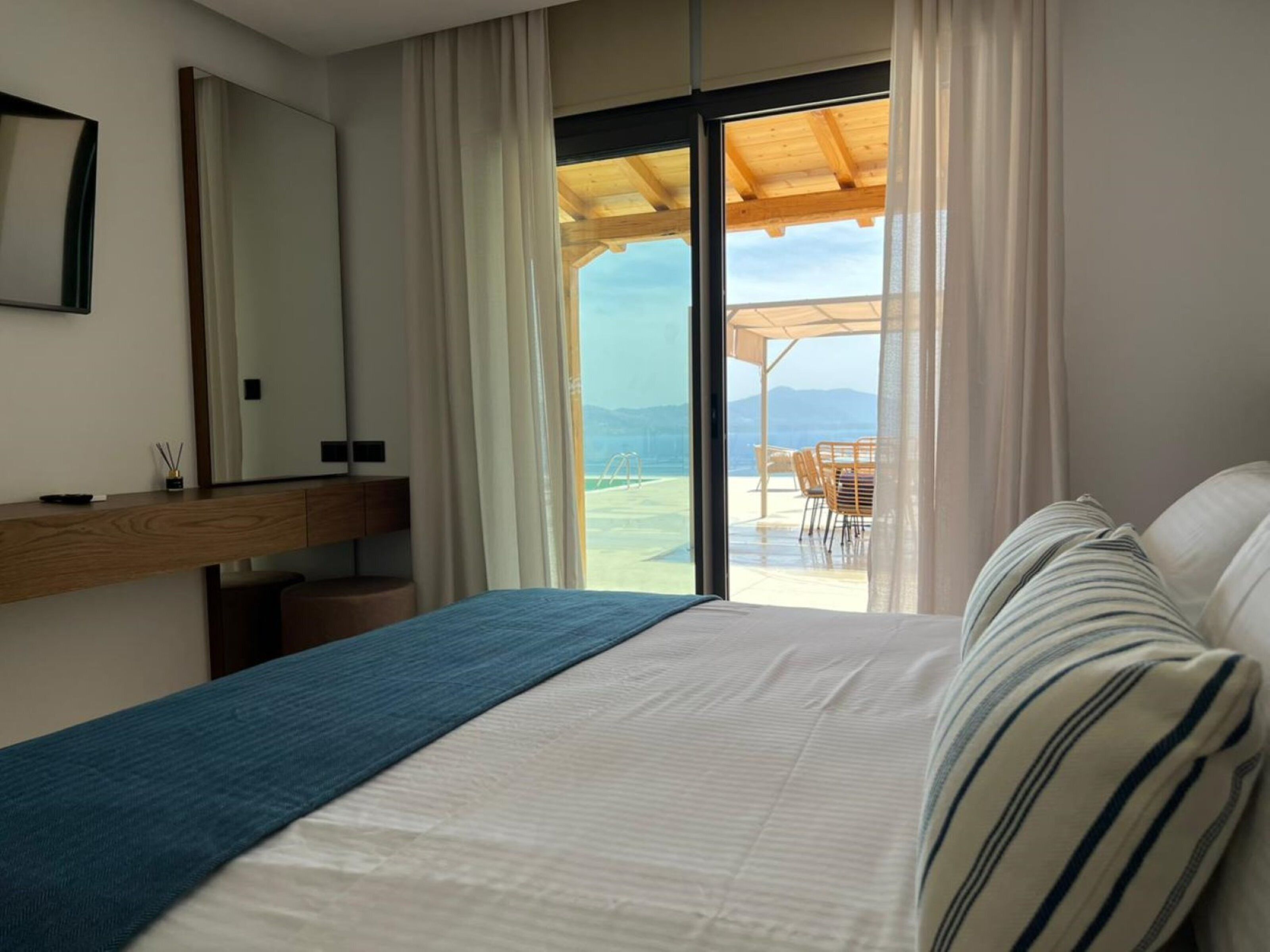 Luxury Villa, 2 Bedrooms, Sea View | 2 bedrooms, in-room safe, blackout drapes, soundproofing