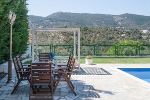 Exclusive-Villa, 2 Schlafzimmer, eigener Pool, zum Garten hin | Eigener Pool