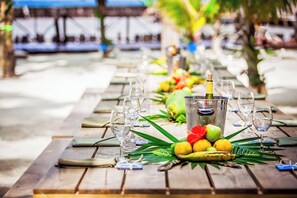 Dinner served - Thatch Caye, a Muy'Ono Resort (Thatch Caye)