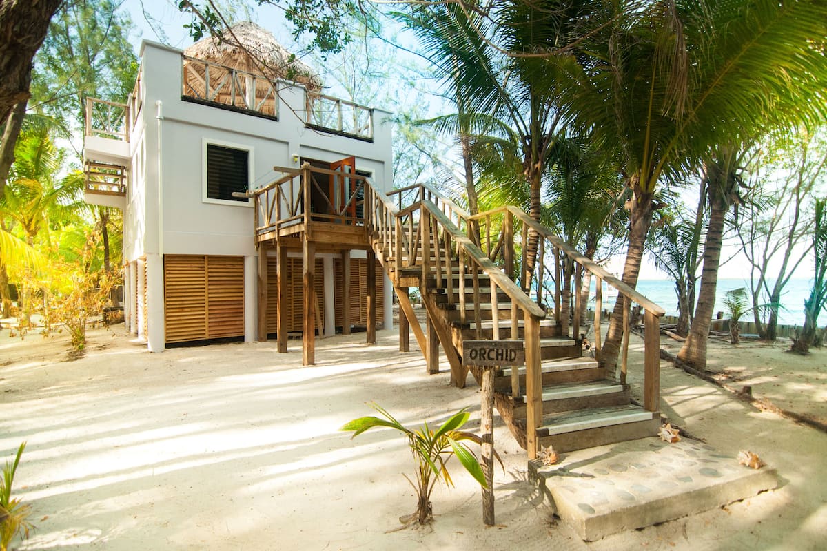 Premier Oceanfront Cabana | Una cassaforte in camera, insonorizzazione, Wi-Fi gratuito, lenzuola