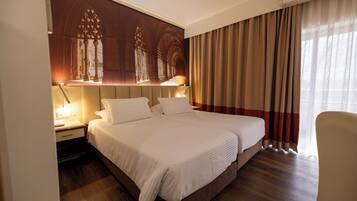 Double or Twin Room | In-room safe, desk, blackout curtains, soundproofing