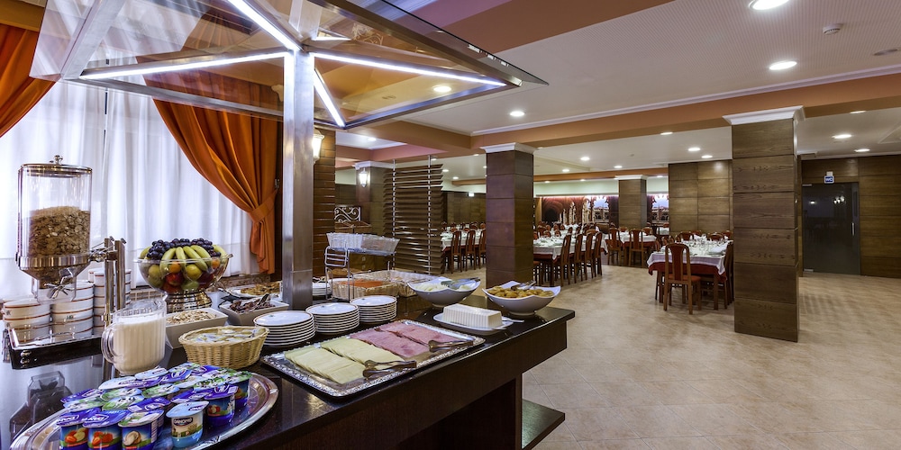 Hotel Avenue of Fatima by null