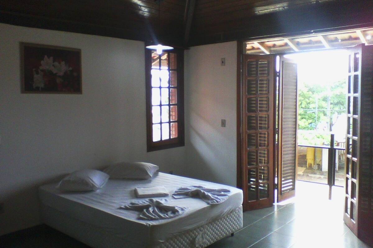 Habitación superior, vista al mar | Sábanas de algodón egipcio, minibar y decoración personalizada