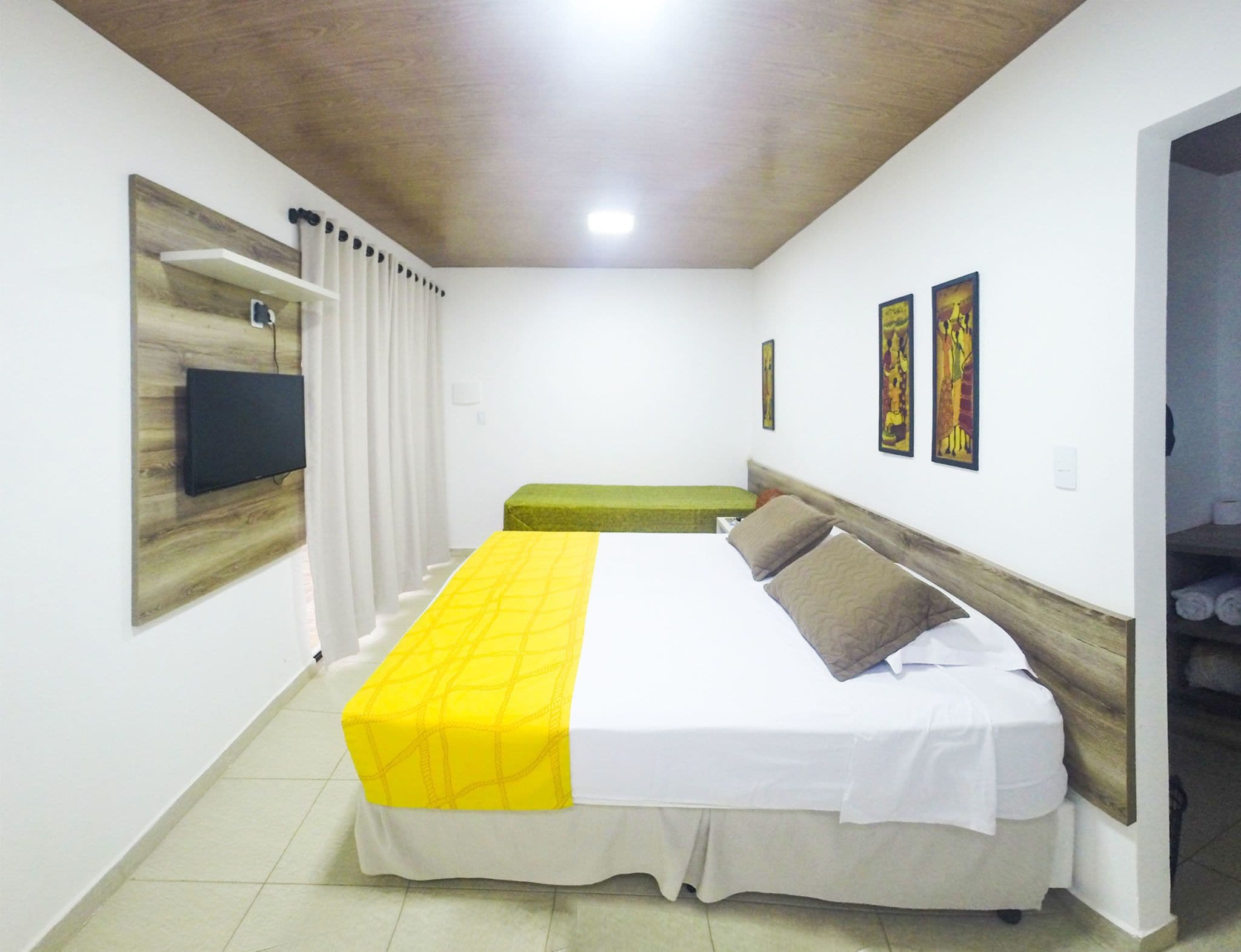  Double room with disabled access | Frigobar, cortinas blackout, Wi-Fi de cortesia, roupa de cama