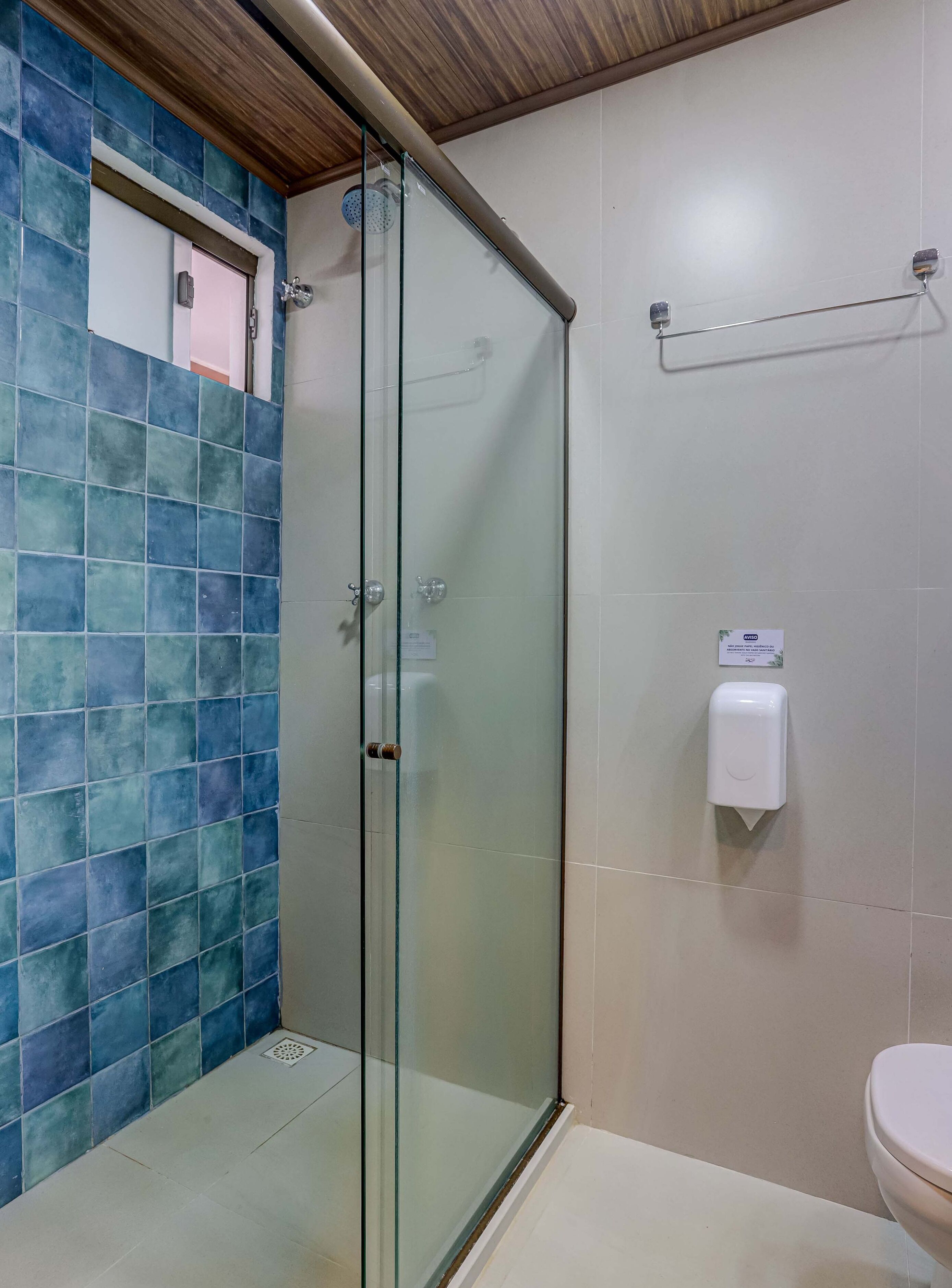 apartment standard superior | bathroom | shower, towels