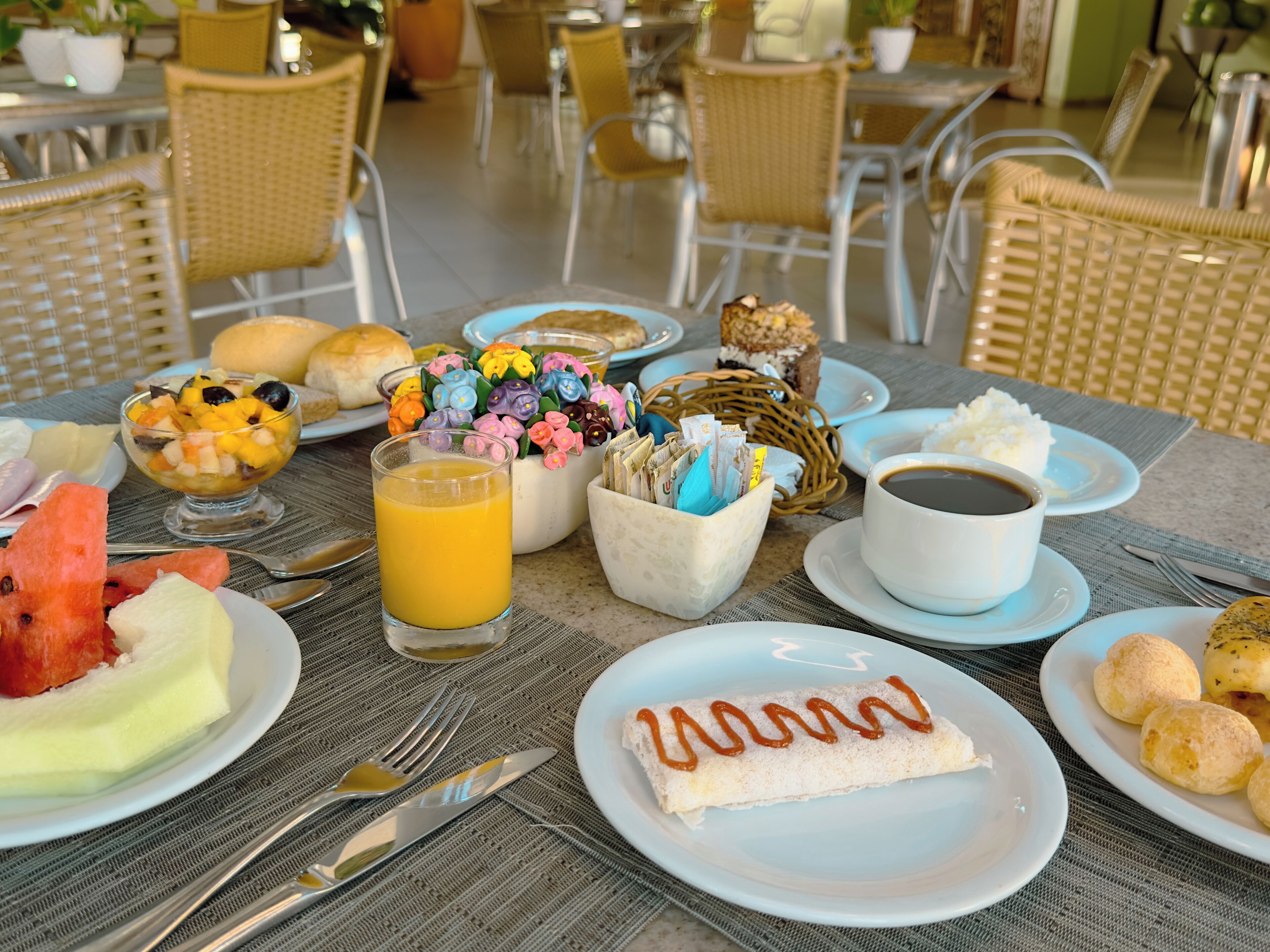 free local cuisine breakfast