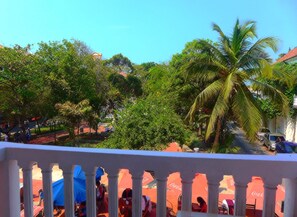 Suite Deluxe, vista al parque | Balcón