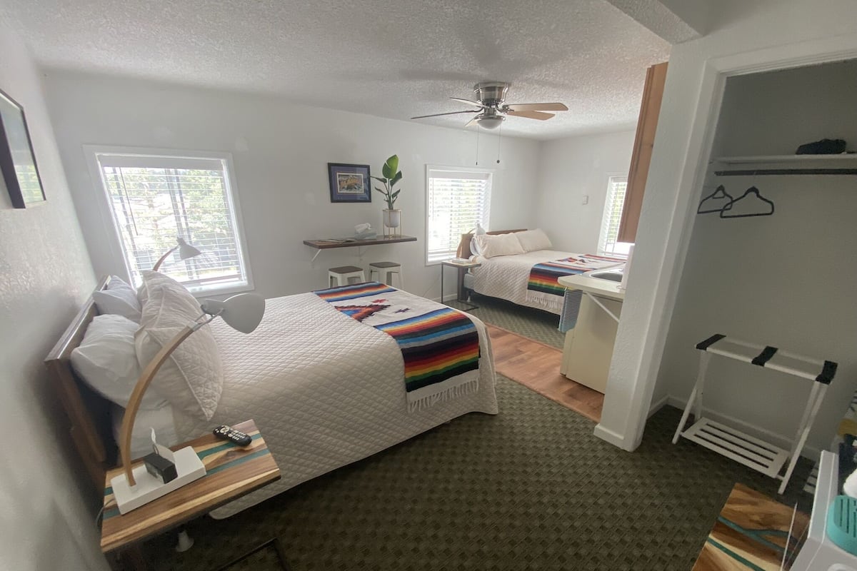Standard Double Room, 2 Queen Beds