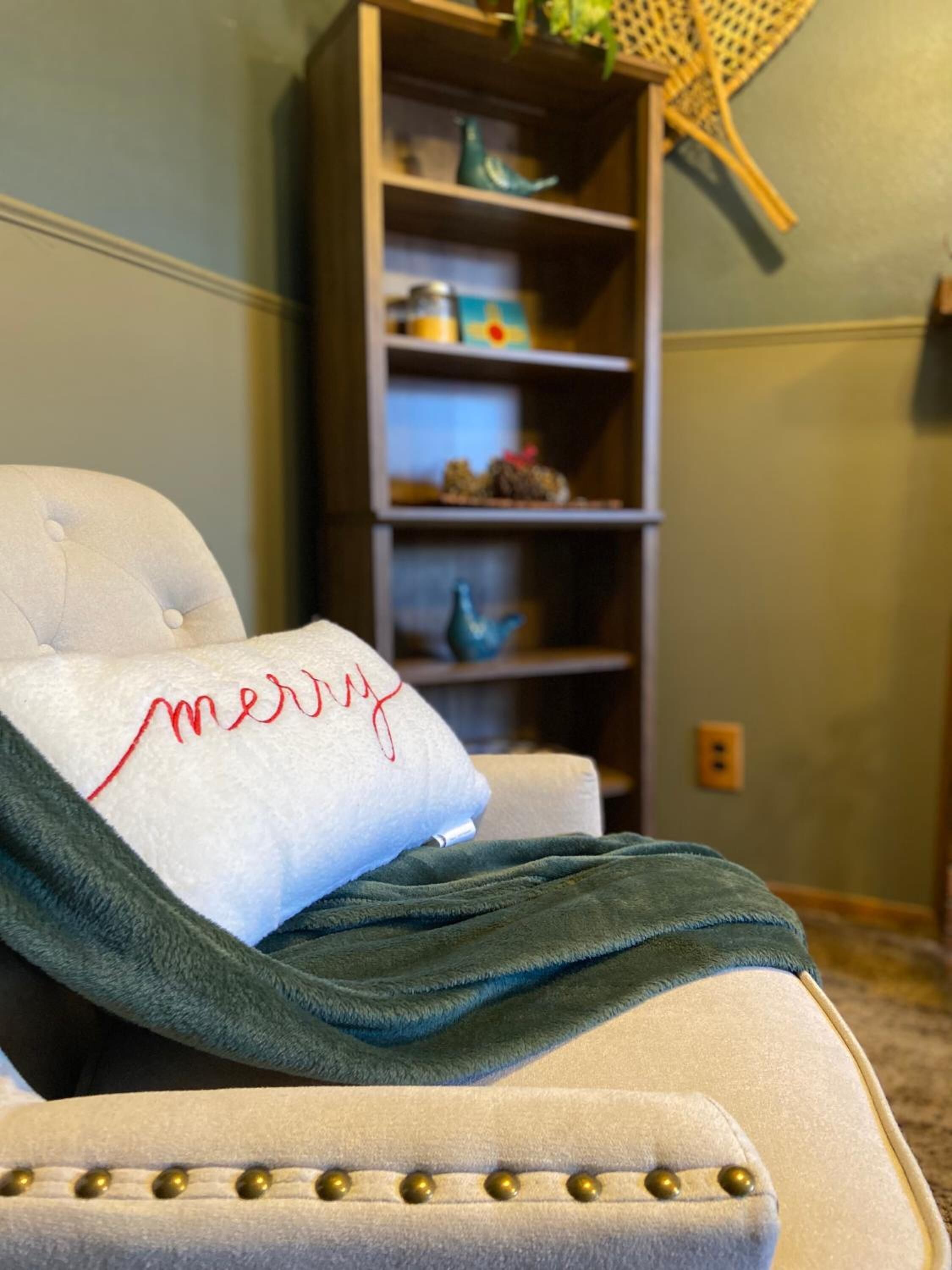 classic cabin, 2 bedrooms | 1 bedroom, individually decorated, individually furnished