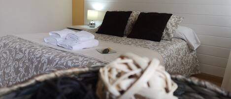 Deluxe Double Room, Private Bathroom | Desk, blackout drapes, soundproofing, free WiFi