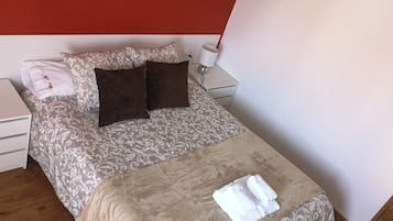 Deluxe Double Room, Private Bathroom | Desk, blackout curtains, soundproofing, free WiFi