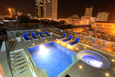 Outdoor pool, sun loungers