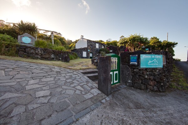 Houses In Pico - Pico