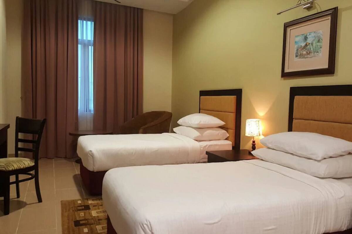 Superior-Zimmer, 2 Einzelbetten | Zimmersafe, Schreibtisch, Verdunkelungsvorhänge, Bügeleisen/Bügelbrett