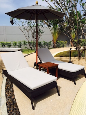 Sun deck - Imperial Ocean Palms Service Apartment (Choeng Thale)