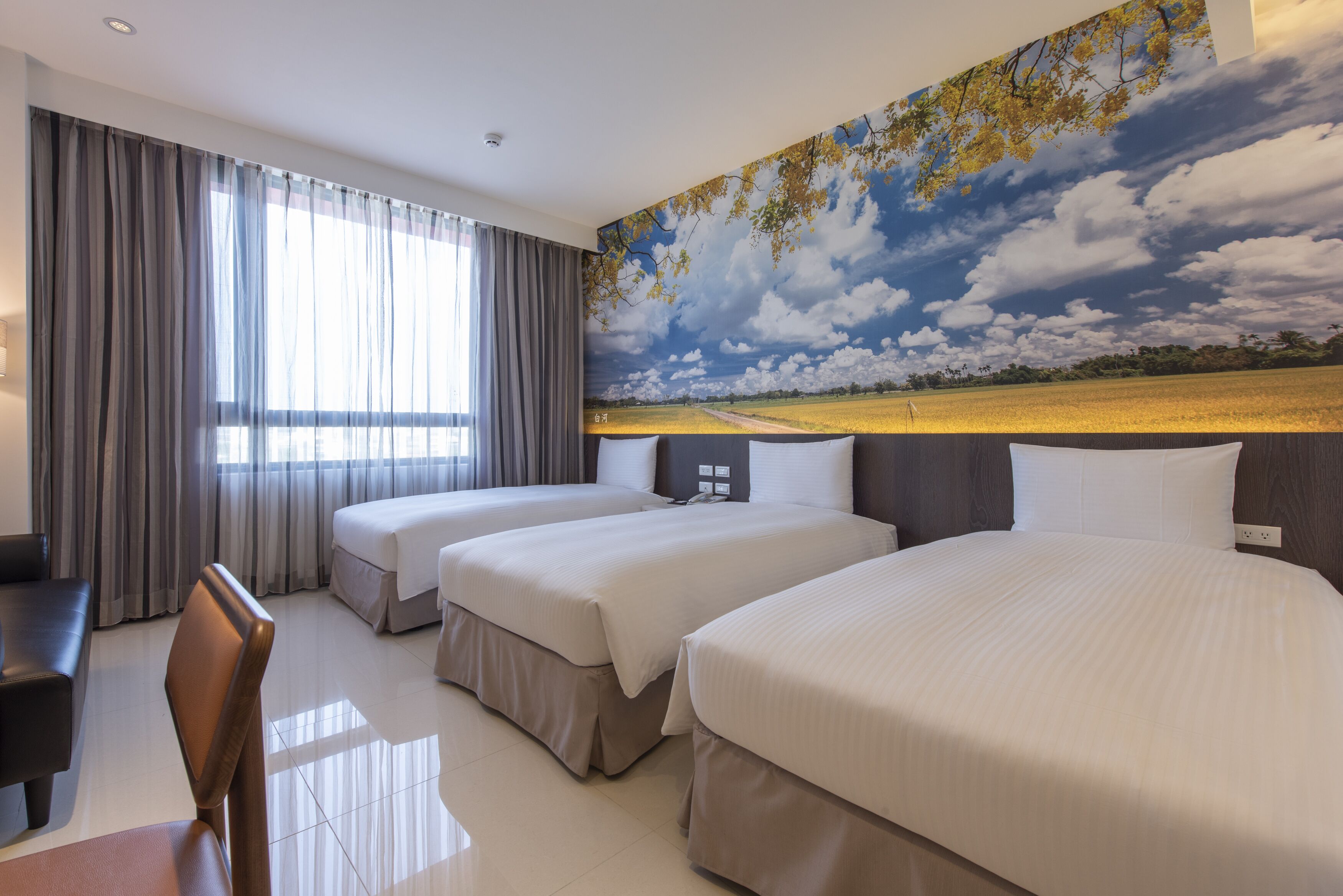 elite triple room | down duvets, in-room safe, desk, soundproofing