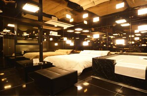 Deluxe Double Room | Free WiFi, bed sheets - Hotel Star The Masterpiece Suite (Seoul)
