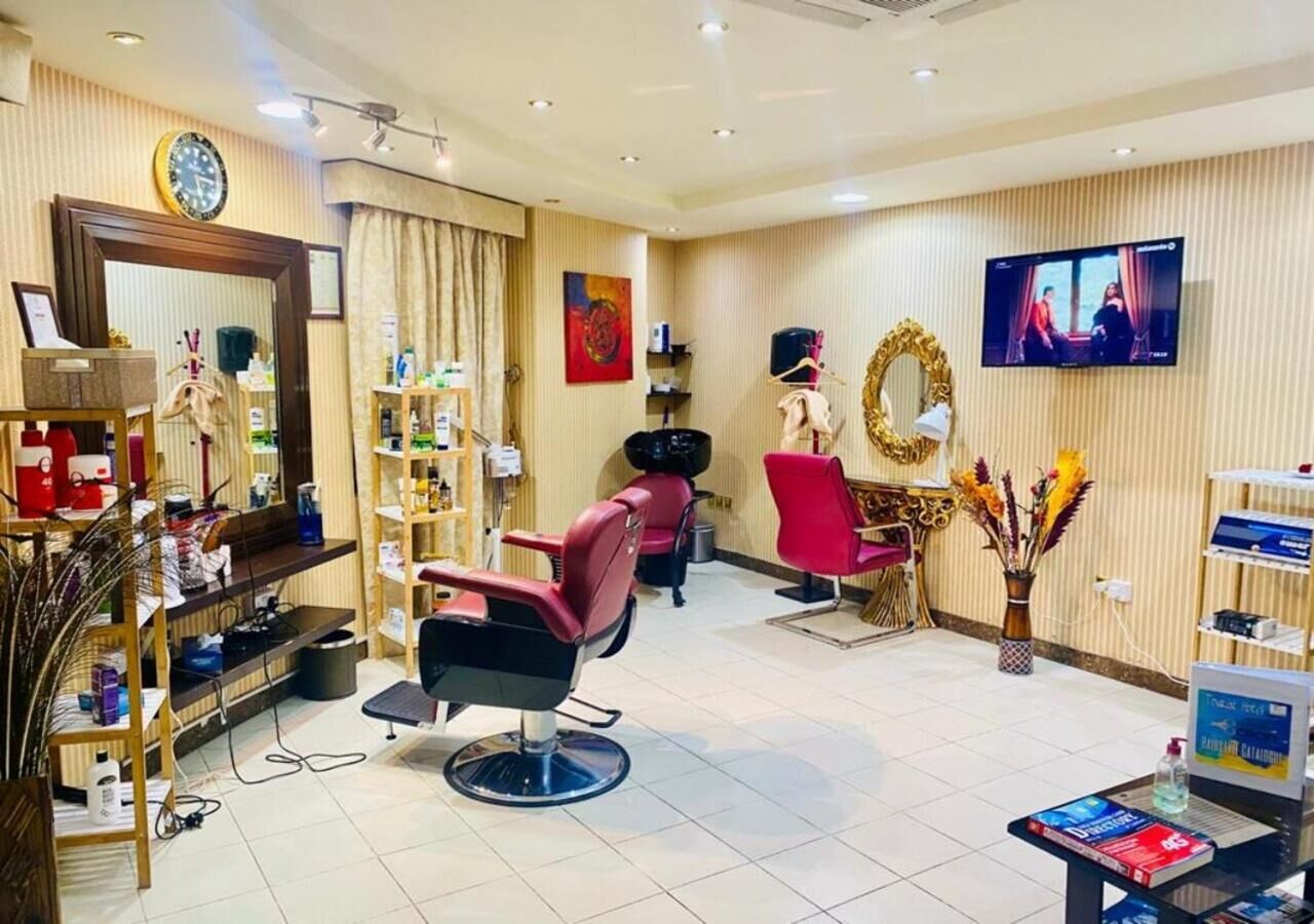 Photo - Tourist Hotel