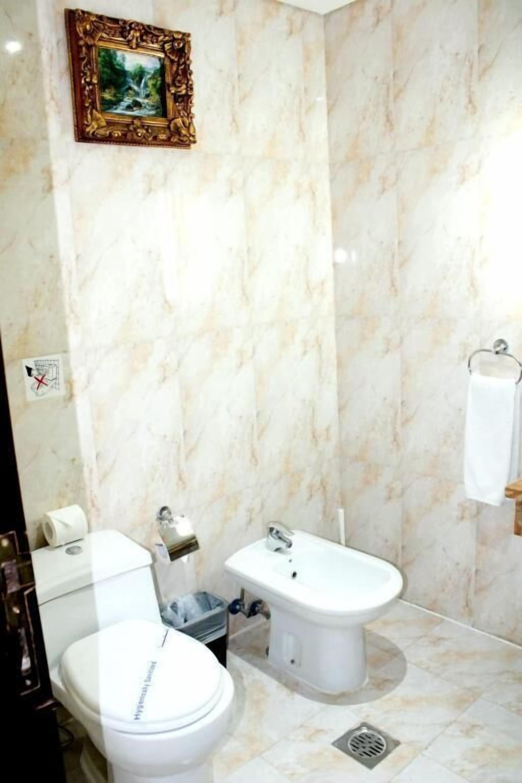 Photo - Tourist Hotel