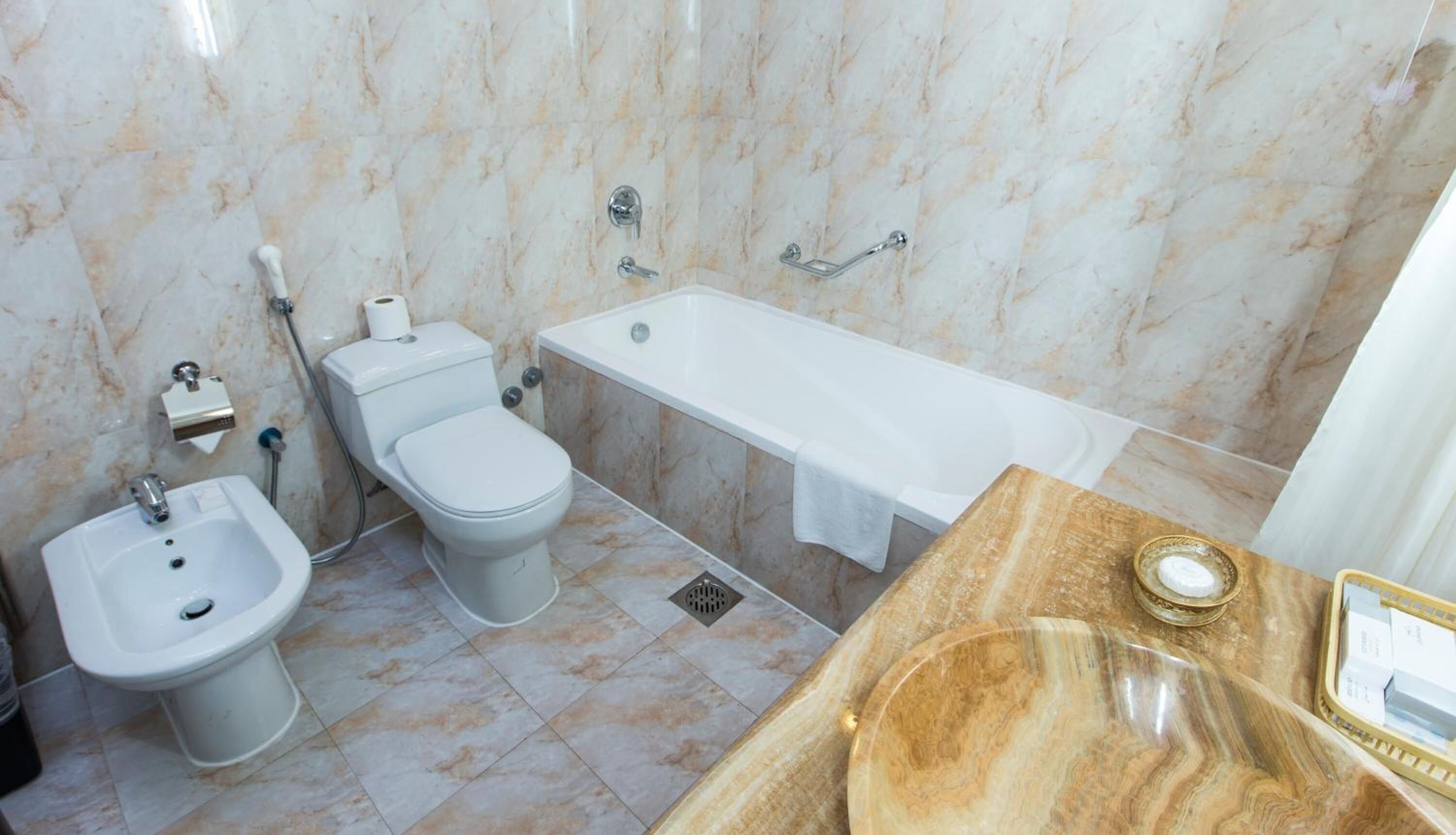 Photo - Tourist Hotel