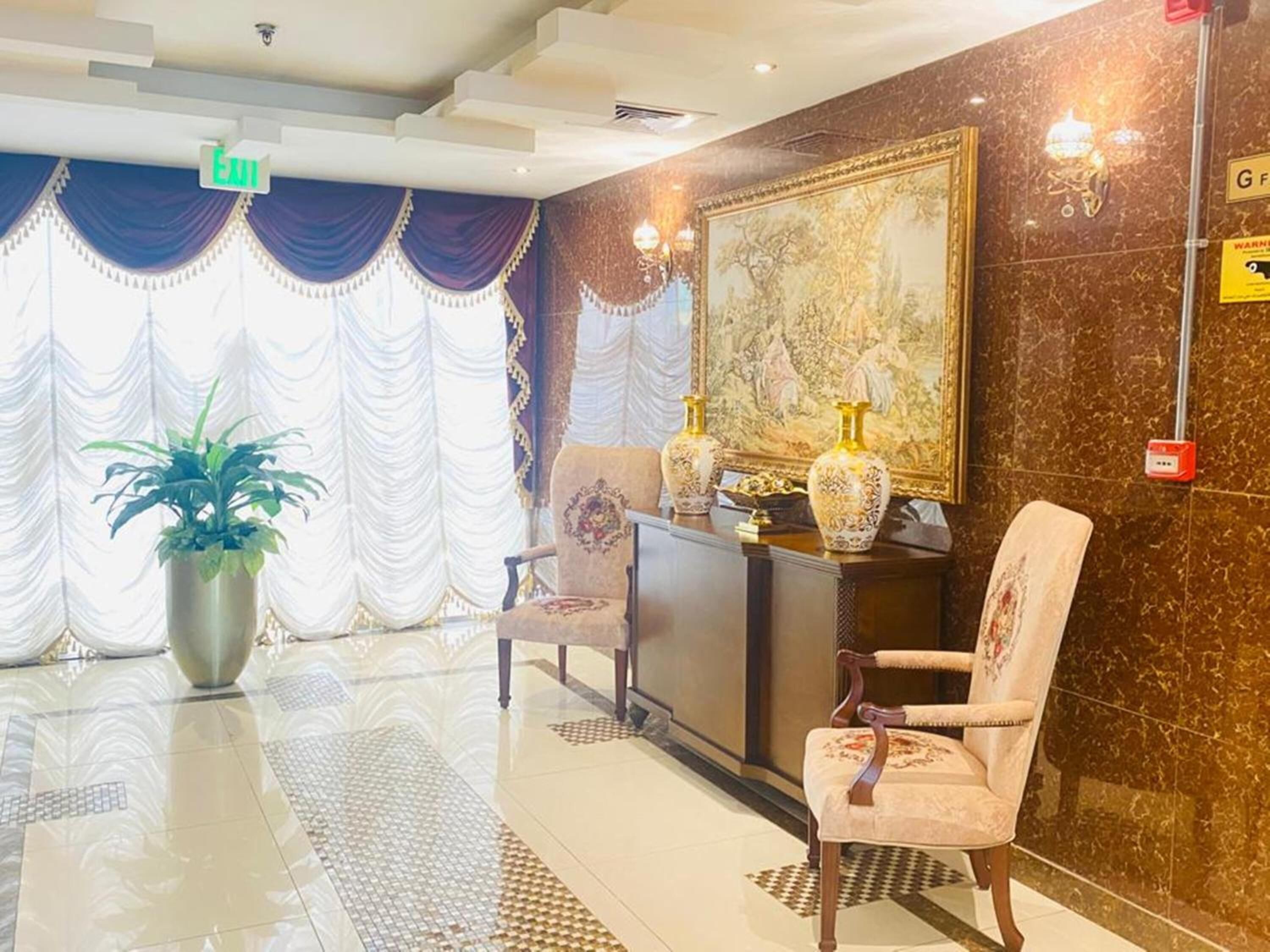 Photo - Tourist Hotel