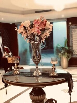 Lobby - Tourist Hotel (Doha)