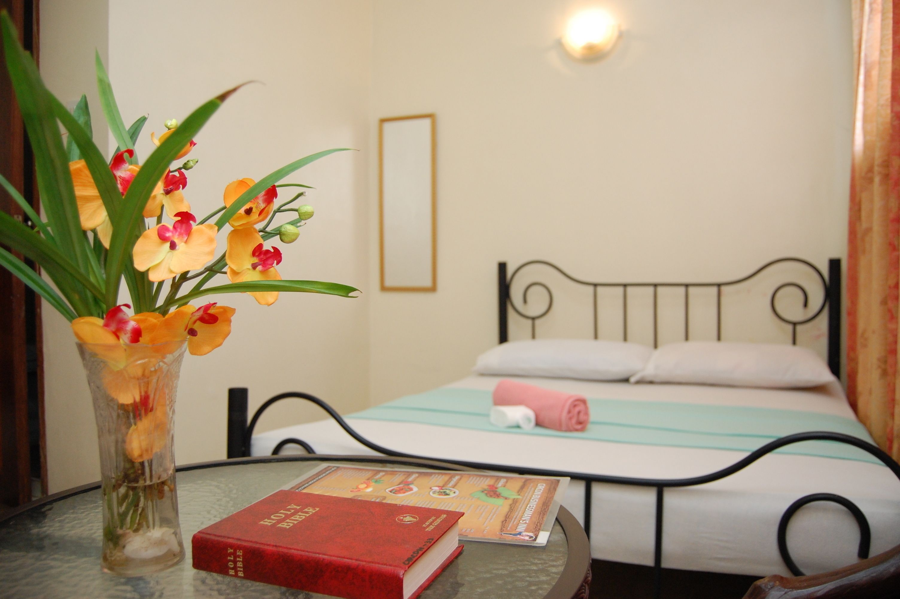 Standard Single Room | Free WiFi
