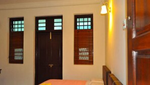 Room (Family Standard) | Desk, WiFi (free) - New Asia Heritage Hotel (George Town)