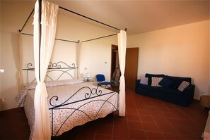 Apartment, 2 Schlafzimmer (First Floor) | Ausblick vom Zimmer