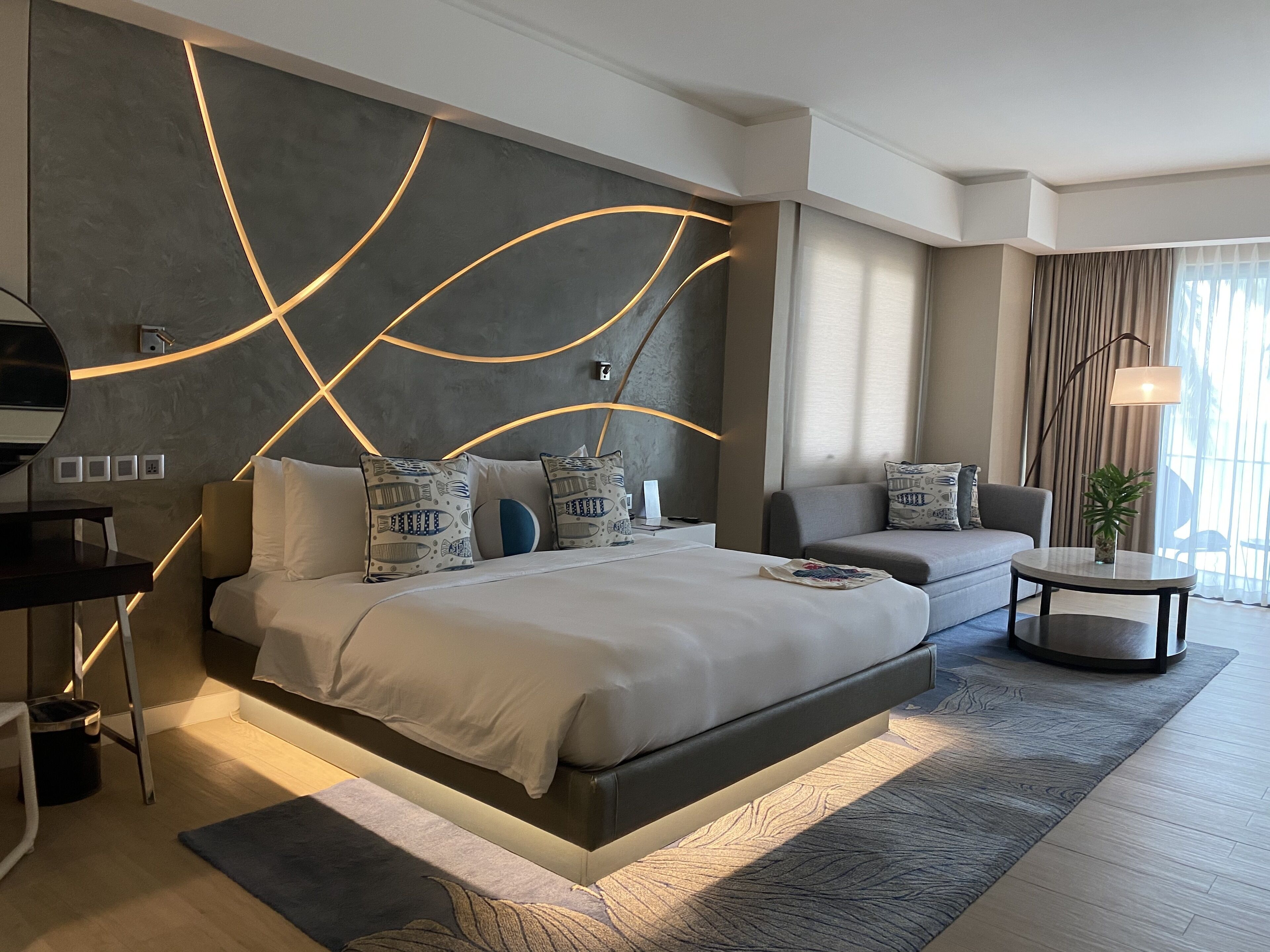 beach room | 1 bedroom, in-room safe, blackout curtains, free wifi