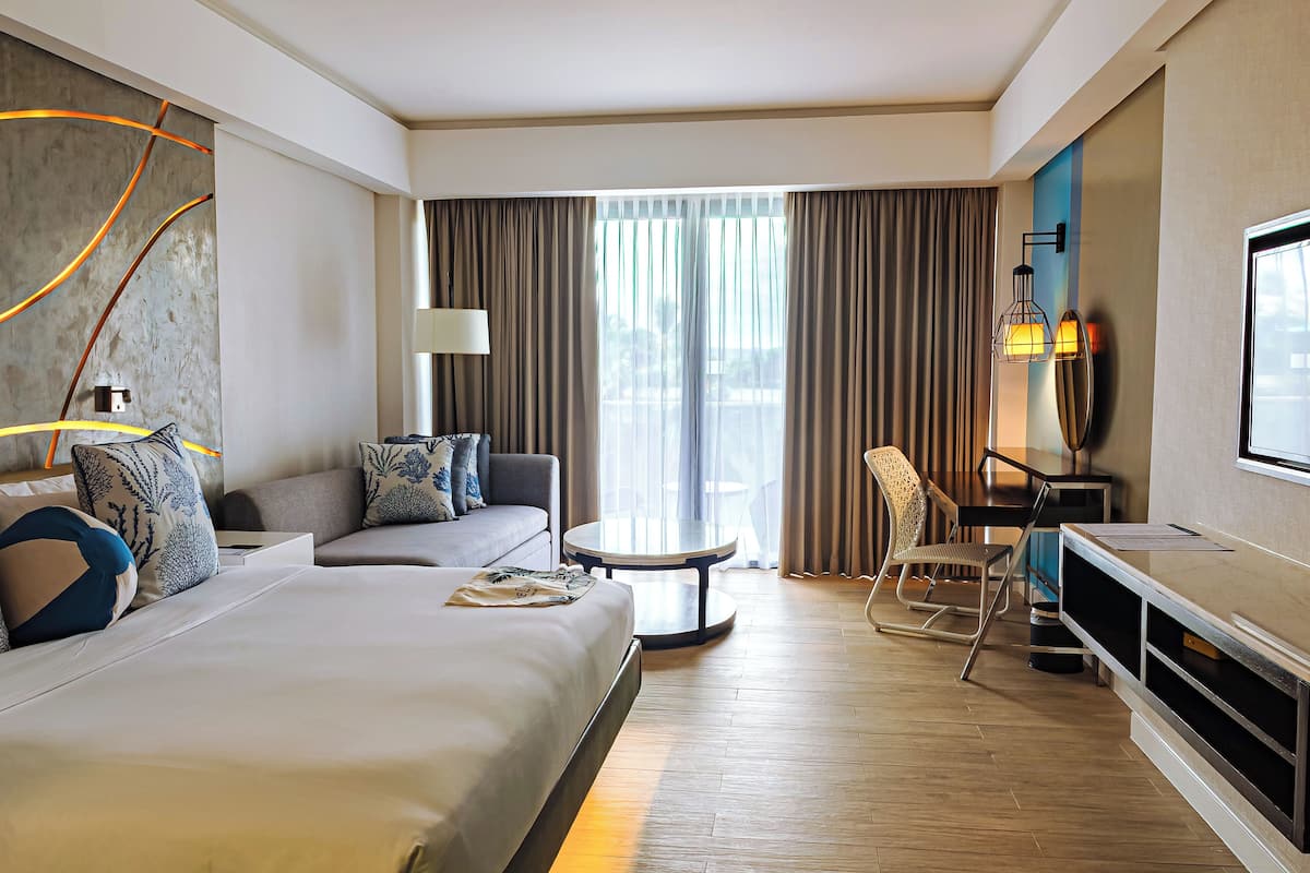 In-room safe, blackout drapes, WiFi (free), bed sheets