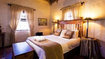 Voorhuis | Premium bedding, in-room safe, iron/ironing board
