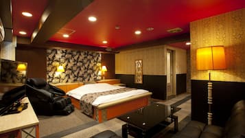 Decoración personalizada, muebles diferentes y wifi gratis