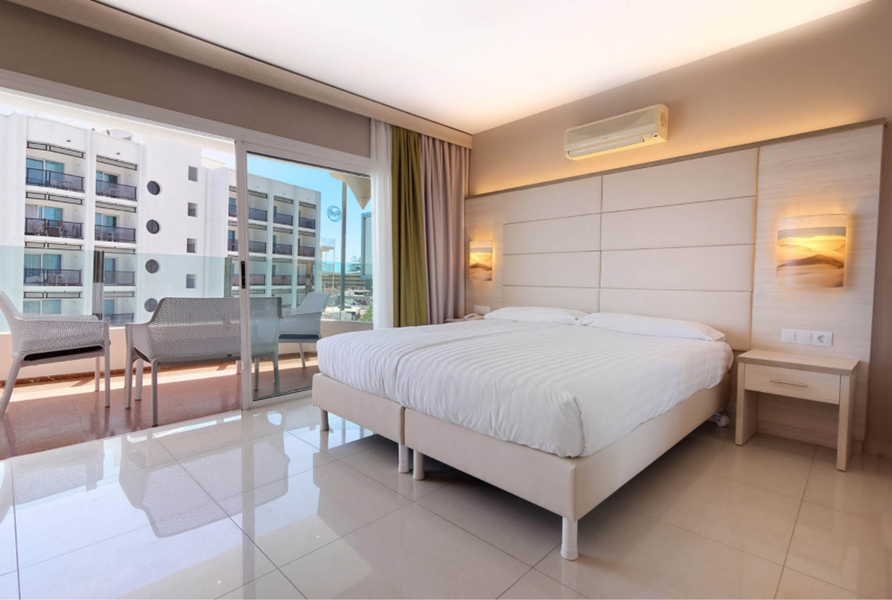 double room single use, balcony | 1 bedroom, desk, blackout curtains, free wifi