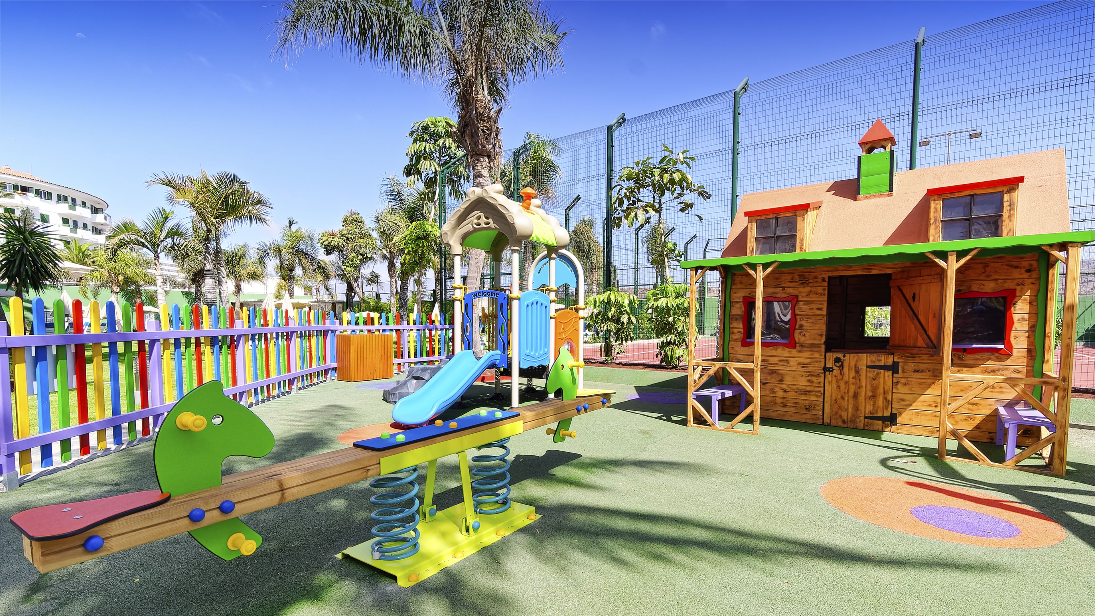 children’s play area – outdoor