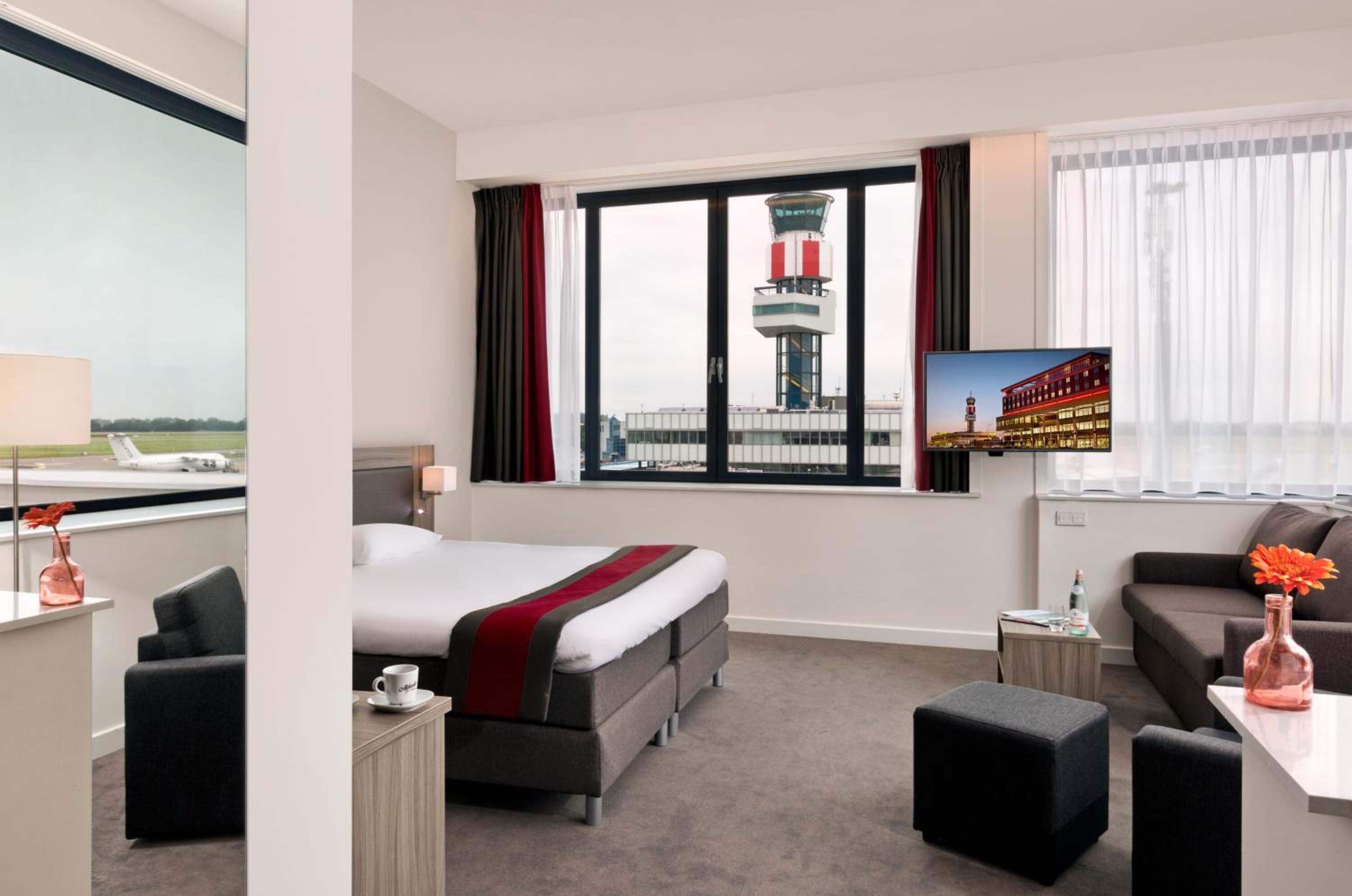 1 bedroom, in-room safe, soundproofing, free wifi