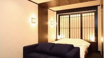Decoración personalizada, muebles diferentes y wifi gratis