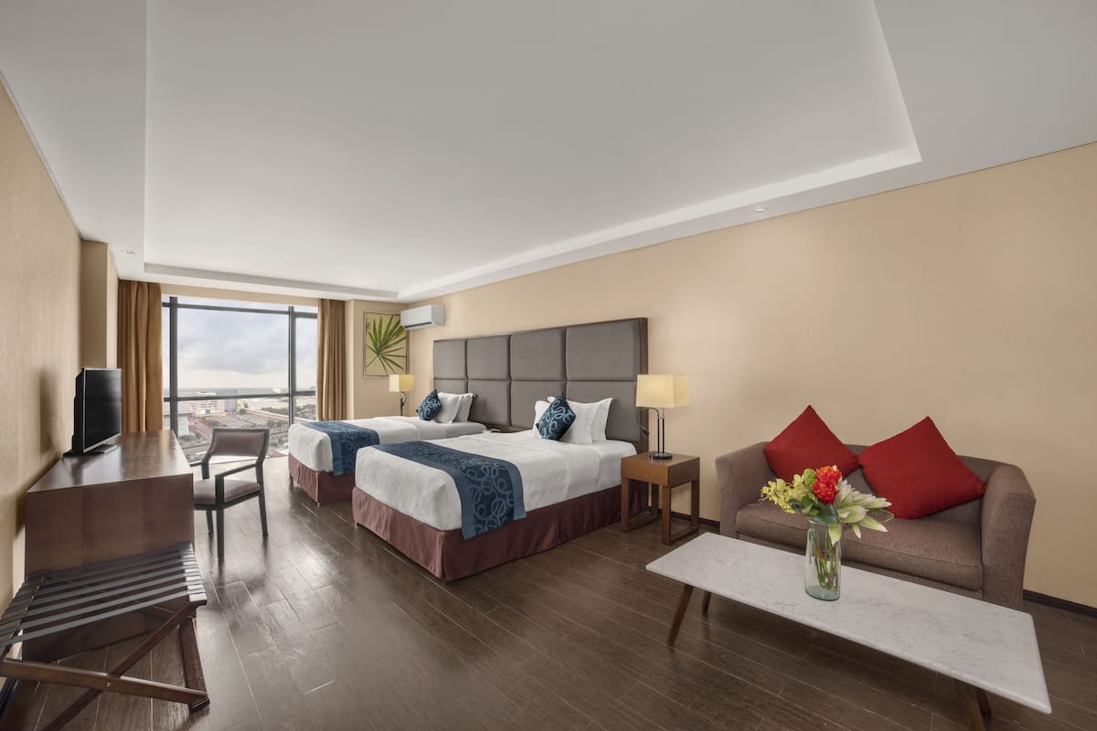 Premiere Twin Room | Premium bedding, minibar, in-room safe, desk