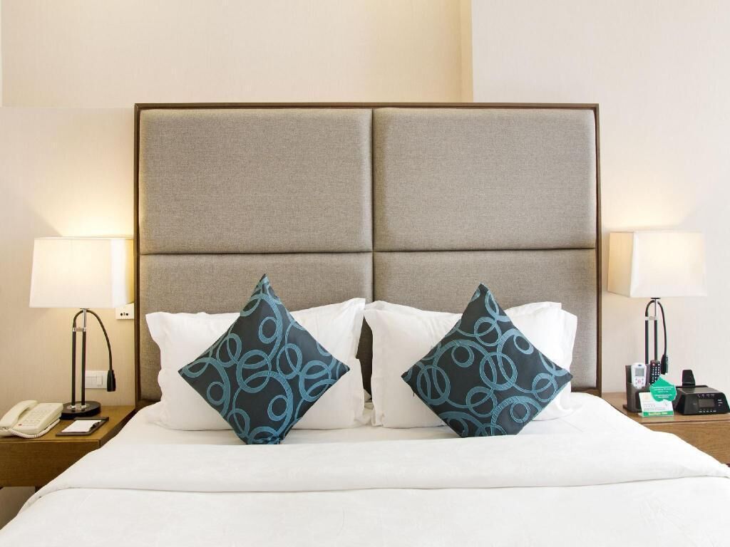 Ropa de cama de alta calidad y minibar 