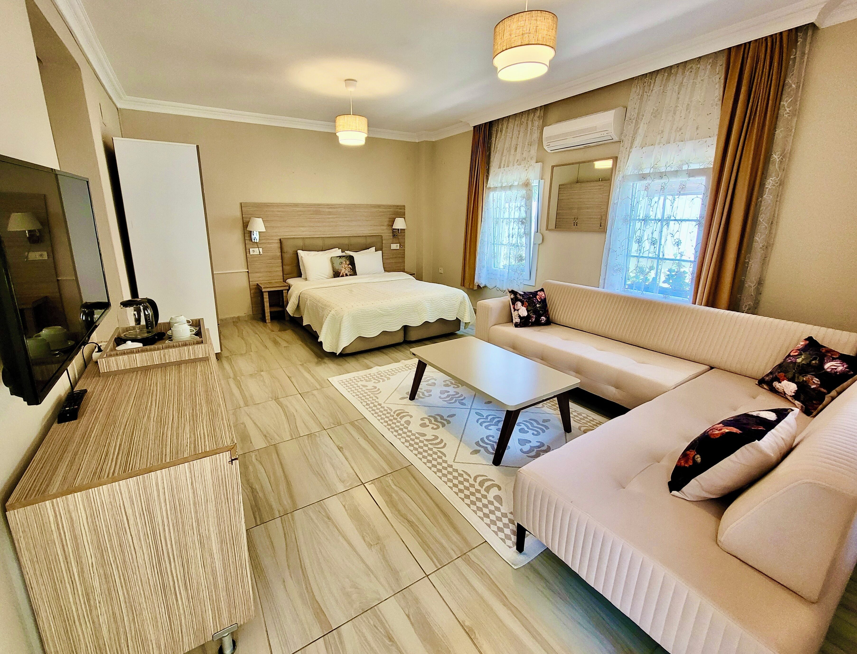 family room | living area | flat-screen tv