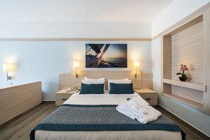 Chambre Supérieure, vue piscine