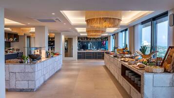 Free daily buffet breakfast