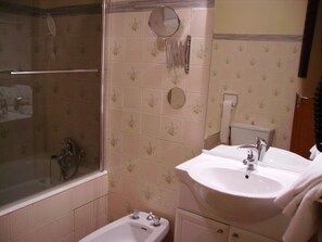 Free toiletries, hair dryer, towels