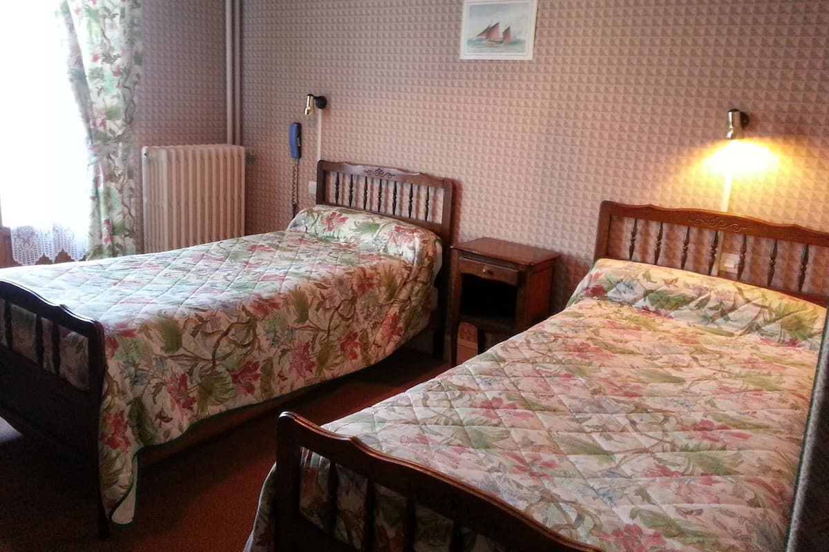 Bureau, lits bébé