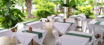Golden Thistle Hotel