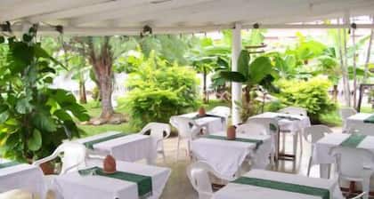 Golden Thistle Hotel