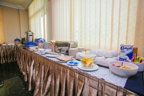Daily buffet breakfast for a fee